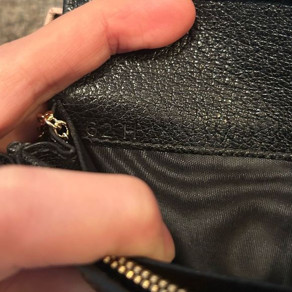 2in1 Miu Miu Long Snap Wallet Leather Black with original box - Picture 5 of 15